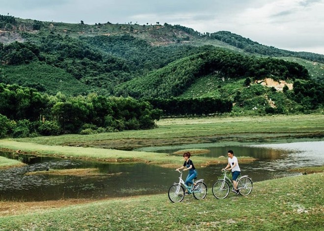 Phát hiện một "vịnh Hạ Long thu nhỏ" ở Đà Nẵng, cách thành phố 20km, du khách nhận xét yên bình như tranh- Ảnh 10.