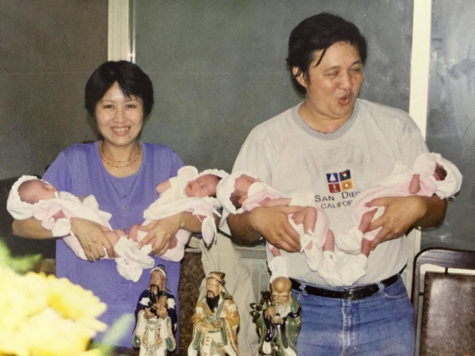 4 cô con gái sinh năm 2001, được đặt tên theo bộ tranh tứ quý của nguyên Phó giám đốc bệnh viện ĐH Y Dược TP.HCM- Ảnh 2. 4 cô con gái sinh năm 2001, được đặt tên theo bộ tranh tứ quý của nguyên Phó giám đốc bệnh viện ĐH Y Dược TP.HCM- Ảnh 2.