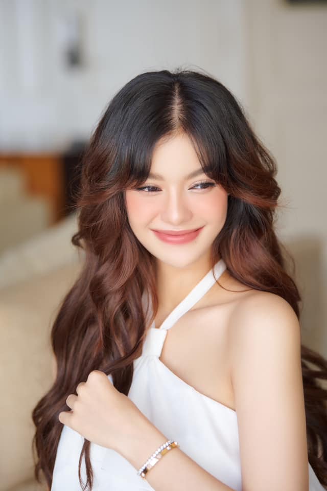 Người đẹp Vbiz vừa trở lại sau nhiều tháng đột ngột "ở ẩn": Cuộc sống hiện tại như phu nhân nhà giàu, chuyện tình cảm thì thế nào?- Ảnh 7. Người đẹp Vbiz vừa trở lại sau nhiều tháng đột ngột "ở ẩn": Cuộc sống hiện tại như phu nhân nhà giàu, chuyện tình cảm thì thế nào?- Ảnh 7.