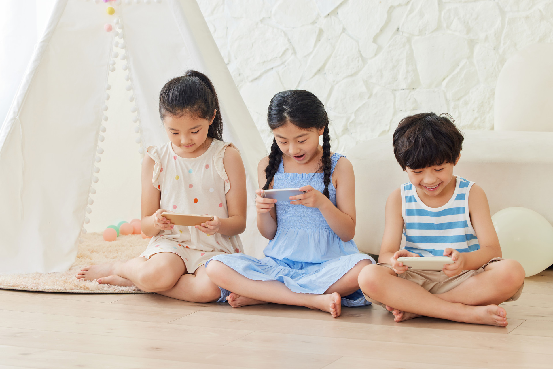 Cha mẹ đừng vội nổi giận khi con nói bậy, áp dụng 3 cách này còn hiệu quả hơn bất kỳ câu mắng mỏ nào- Ảnh 3. Cha mẹ đừng vội nổi giận khi con nói bậy, áp dụng 3 cách này còn hiệu quả hơn bất kỳ câu mắng mỏ nào- Ảnh 3.