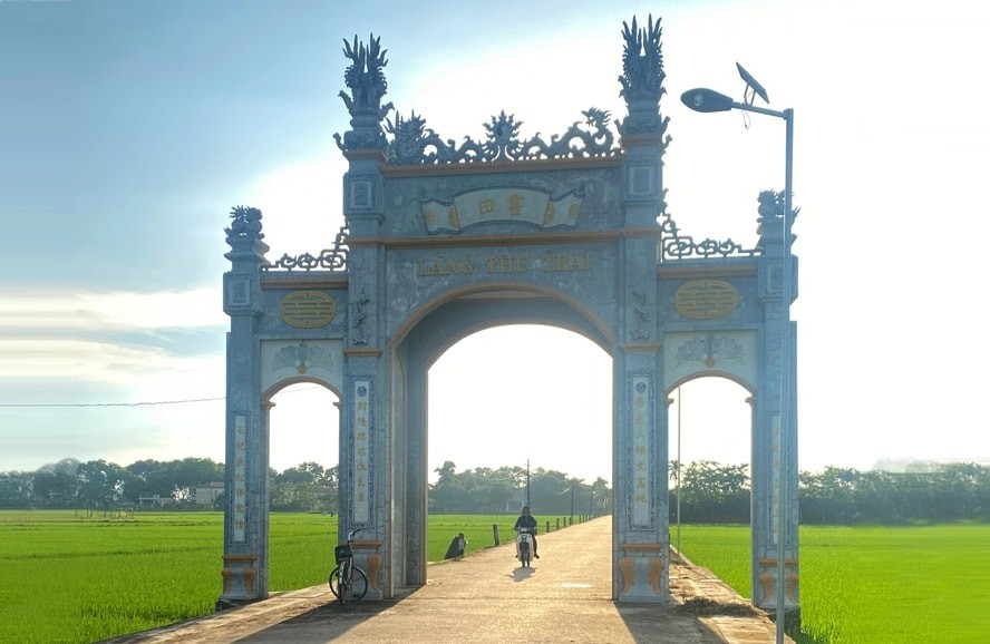 Những nhà khoa bảng ở ngôi làng mang hình tượng 'phòng đọc sách'- Ảnh 1. Những nhà khoa bảng ở ngôi làng mang hình tượng 'phòng đọc sách'- Ảnh 1.