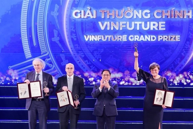 "Nhiều người thắng giải thưởng của ông Phạm Nhật Vượng sau đó được trao giải Nobel, lọt Top 100 thế giới"- Ảnh 4.