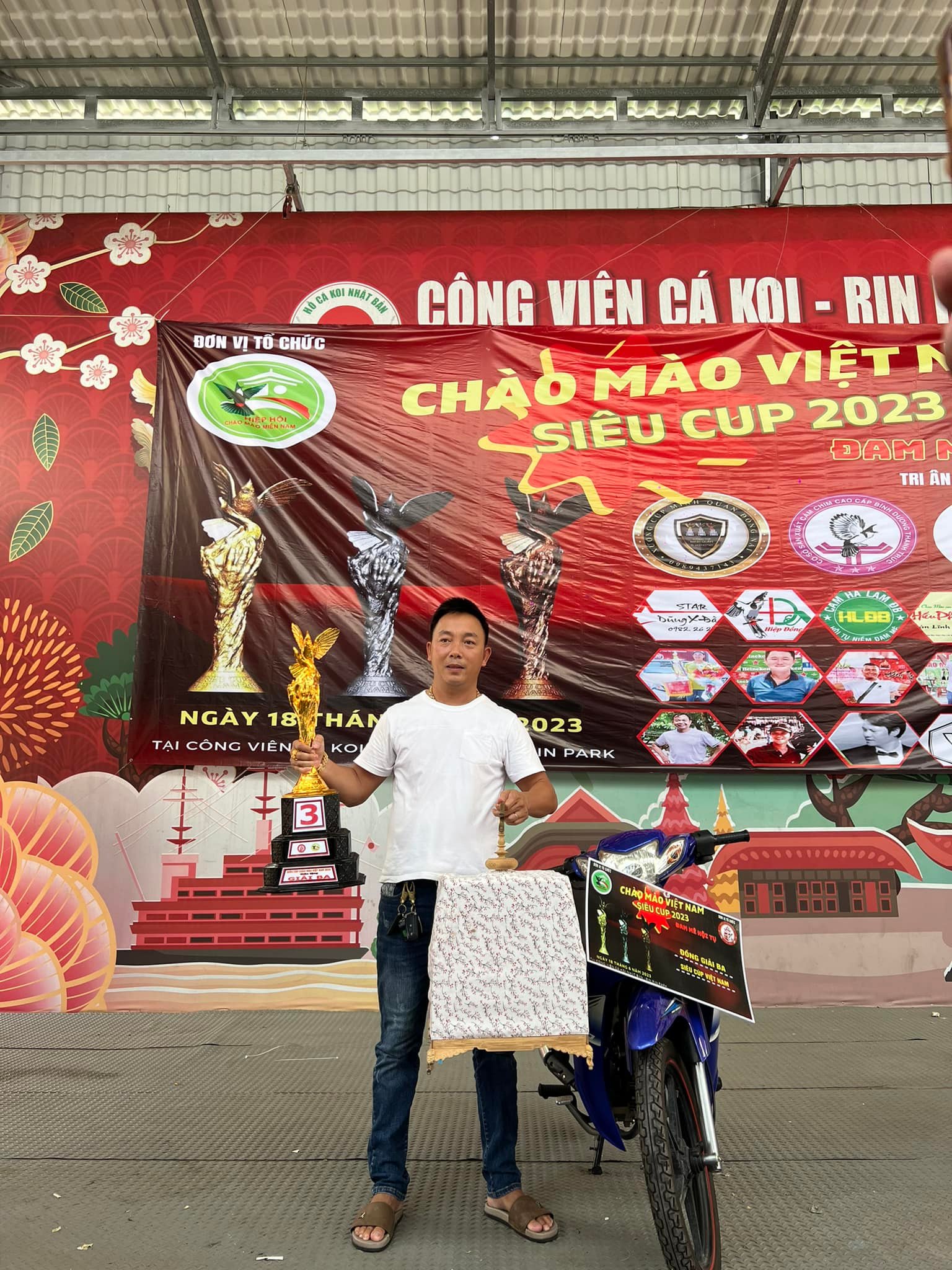 Giấu vợ cầm cố vàng cưới lấy 25 triệu mua chim, 11 năm sau đại gia Đồng Nai sở hữu BST chim tiền tỷ- Ảnh 11. Giấu vợ cầm cố vàng cưới lấy 25 triệu mua chim, 11 năm sau đại gia Đồng Nai sở hữu BST chim tiền tỷ- Ảnh 11.