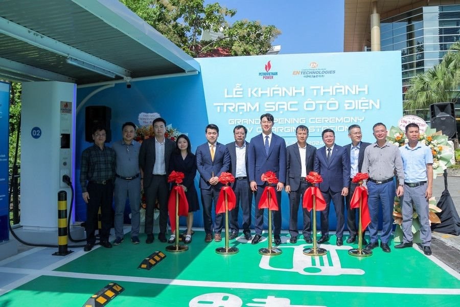 DN năng lượng lớn nhất sàn chứng khoán khai trương trạm sạc xe điện đầu tiên tại Hà Nội, báo lãi ròng quý 3/2024 gấp gần 5 lần cùng kỳ- Ảnh 2.