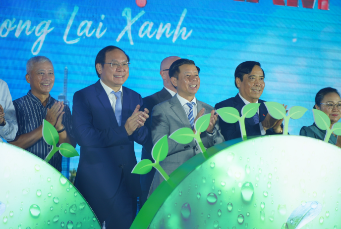 Mãnh liệt tinh thần Việt Nam vì tương lai xanh: Hướng tới chuyển đổi năng lượng sạch- Ảnh 4. Mãnh liệt tinh thần Việt Nam vì tương lai xanh: Hướng tới chuyển đổi năng lượng sạch- Ảnh 4.