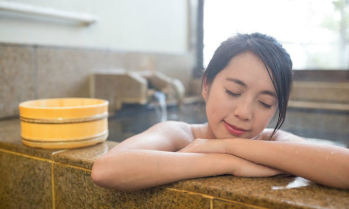 Ăn 1 thứ và làm 2 việc mỗi ngày, cụ bà 81 tuổi sống chung khỏe mạnh với mỡ máu, tiểu đường- Ảnh 3.