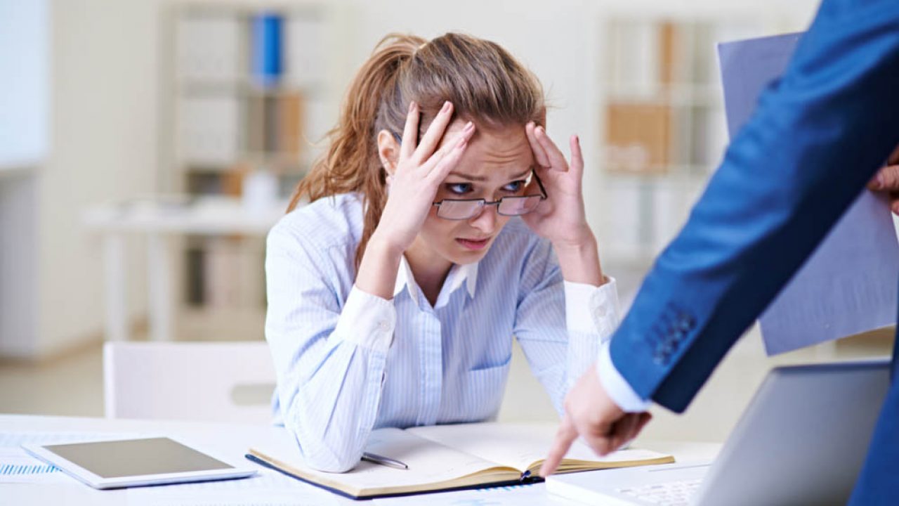 4 câu nói ‘chí mạng’ kéo tụt sự nghiệp của bạn: Sếp xem thường năng lực, đồng nghiệp tránh xa- Ảnh 1. 4 câu nói ‘chí mạng’ kéo tụt sự nghiệp của bạn: Sếp xem thường năng lực, đồng nghiệp tránh xa- Ảnh 1.