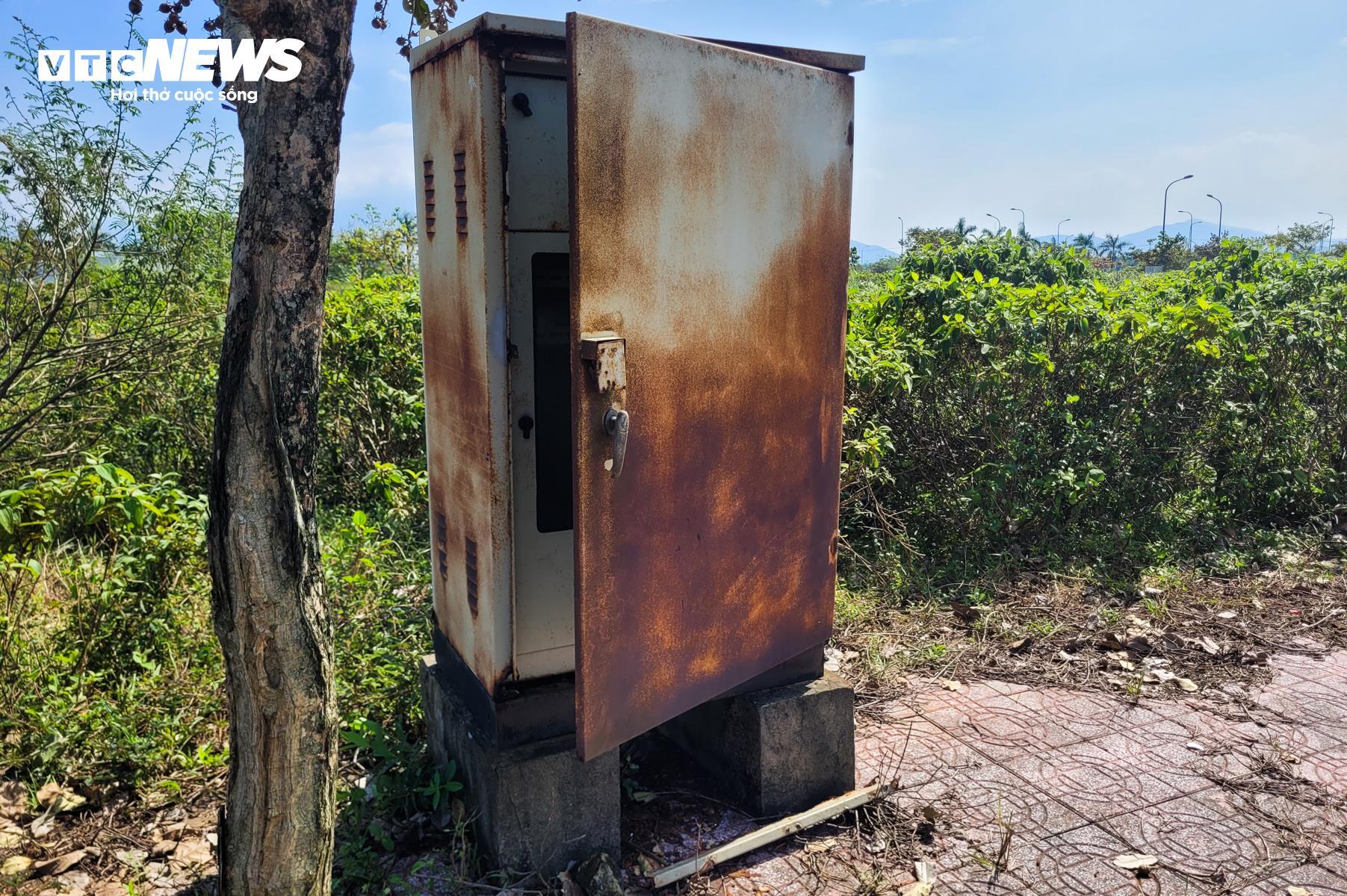Khu đô thị 130 tỷ đồng ở Hà Tĩnh gần 10 năm vẫn ‘nằm trên giấy’- Ảnh 6. Khu đô thị 130 tỷ đồng ở Hà Tĩnh gần 10 năm vẫn ‘nằm trên giấy’- Ảnh 6.