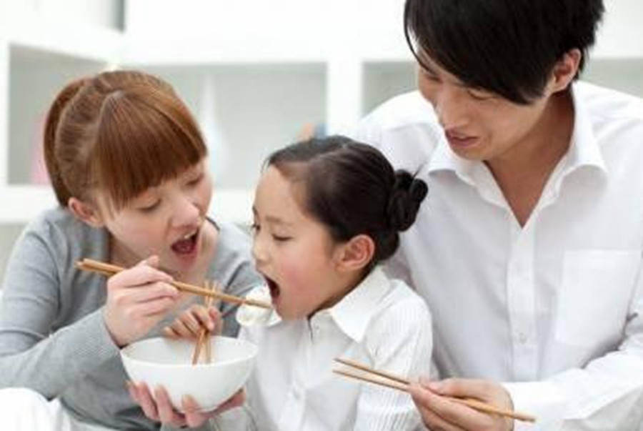 7 hành động chiều chuộng con quá mức của cha mẹ- Ảnh 1. 7 hành động chiều chuộng con quá mức của cha mẹ- Ảnh 1.
