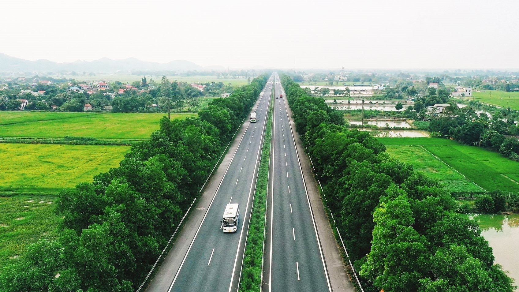 Phê duyệt dự án cao tốc Ninh Bình - Hải Phòng đoạn qua Nam Định và Thái Bình- Ảnh 1. Phê duyệt dự án cao tốc Ninh Bình - Hải Phòng đoạn qua Nam Định và Thái Bình- Ảnh 1.