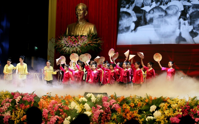Bức tranh "rất đẹp" của nền kinh tế Việt Nam, tạo ra GDP mới tương đương một quốc gia phát triển Châu Âu- Ảnh 3. Bức tranh "rất đẹp" của nền kinh tế Việt Nam, tạo ra GDP mới tương đương một quốc gia phát triển Châu Âu- Ảnh 3.