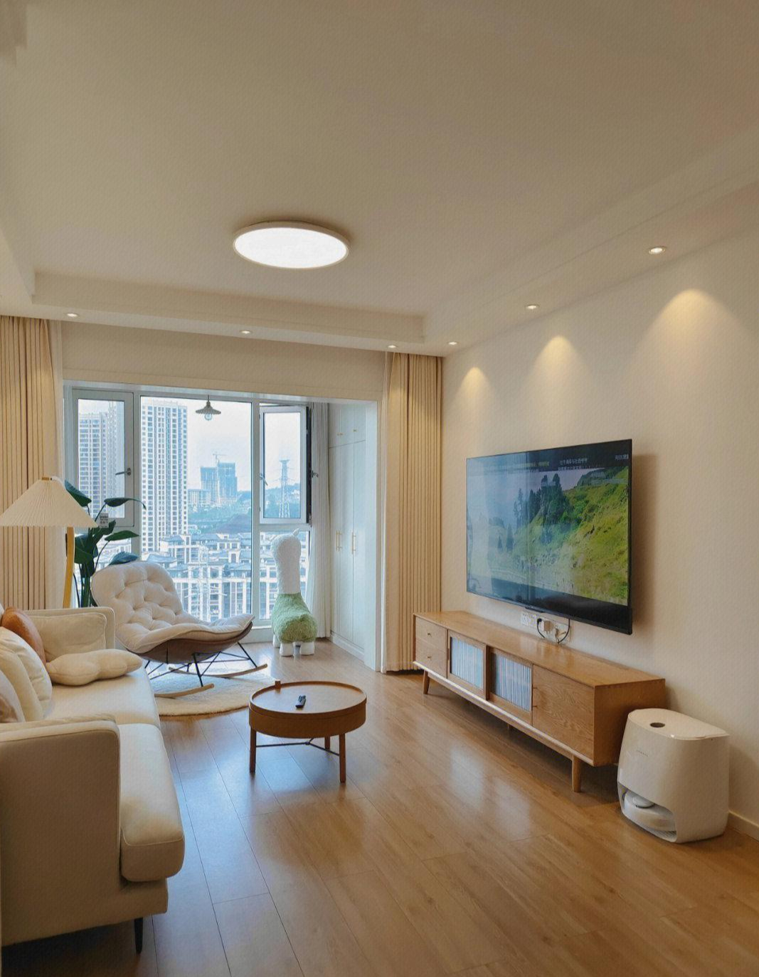 Người phụ nữ trung niên bất ngờ nổi tiếng sau khi khoe ngôi nhà 60m2: Người phụ nữ trung niên bất ngờ nổi tiếng sau khi khoe ngôi nhà 60m2: