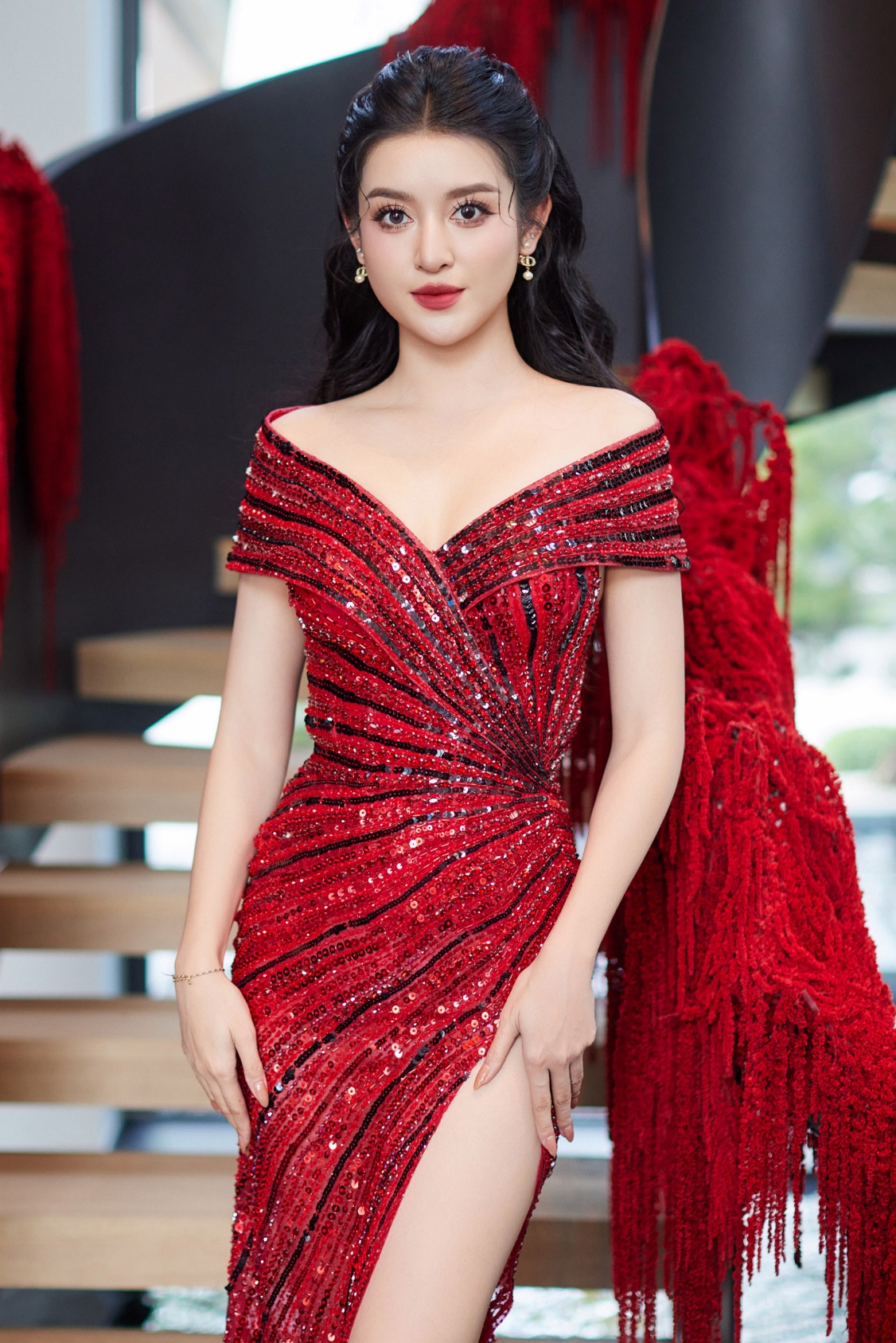 Huyền My - Mai Ngọc chung vui cùng doanh nhân Hà Bùi- Ảnh 1.