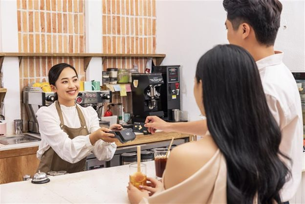 Đón đầu mua sắm cuối năm với giải pháp nhận thanh toán qua POS dành cho các tiểu thương và hộ kinh doanh- Ảnh 2.