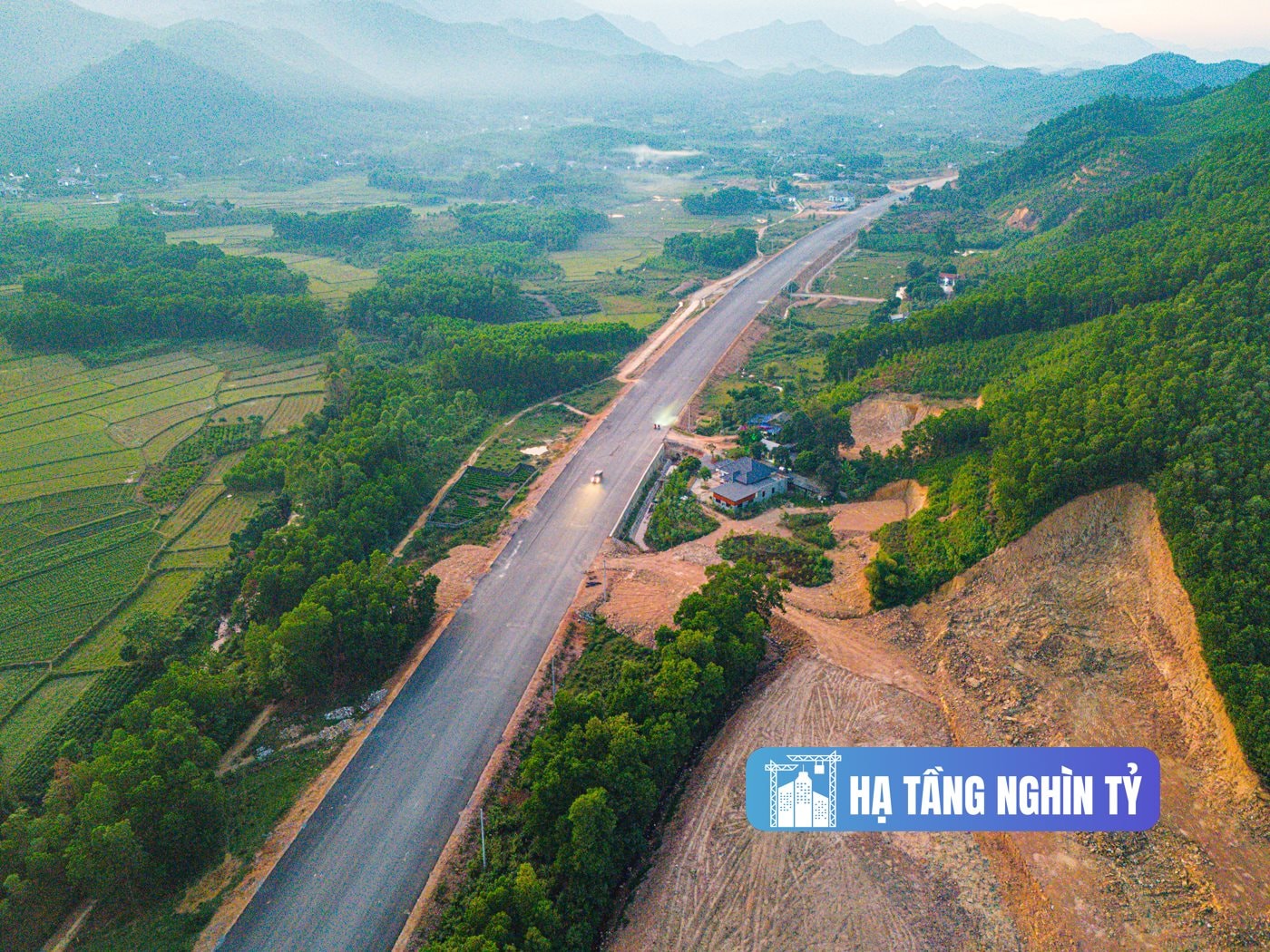 Những dự án nghìn tỷ sẽ thay đổi bộ mặt của tỉnh Thái Nguyên: Đường liên kết vùng gần 4.000 tỷ; sân vận động 22.000 chỗ ngồi- Ảnh 1.