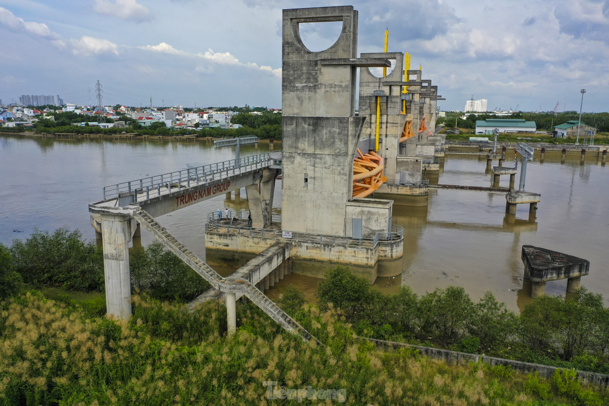 Cận cảnh siêu dự án chống ngập 10.000 tỷ 'chết chìm' ở TPHCM- Ảnh 3.