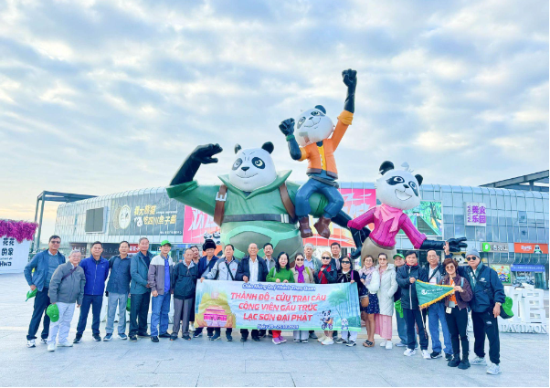 Đất Việt Tour ưu đãi tưng bừng mừng khai trương văn phòng mới tại Hà Nội- Ảnh 2. Đất Việt Tour ưu đãi tưng bừng mừng khai trương văn phòng mới tại Hà Nội- Ảnh 2.