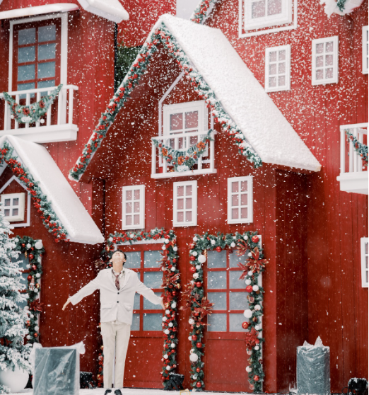 Lễ thắp sáng ngôi làng Giáng sinh mở màn mùa lễ hội tại GEM Center- Ảnh 1.