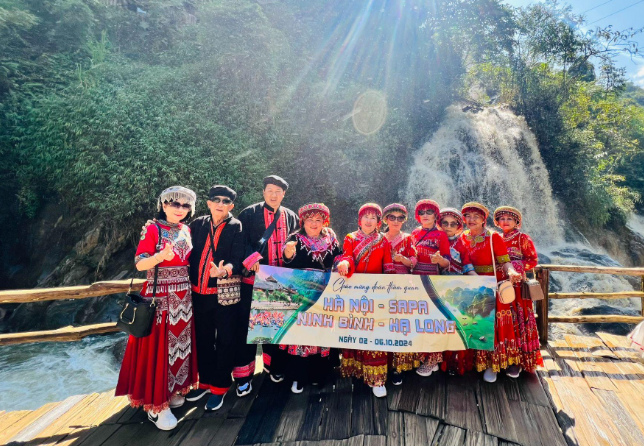 Đất Việt Tour ưu đãi tưng bừng mừng khai trương văn phòng mới tại Hà Nội- Ảnh 3. Đất Việt Tour ưu đãi tưng bừng mừng khai trương văn phòng mới tại Hà Nội- Ảnh 3.