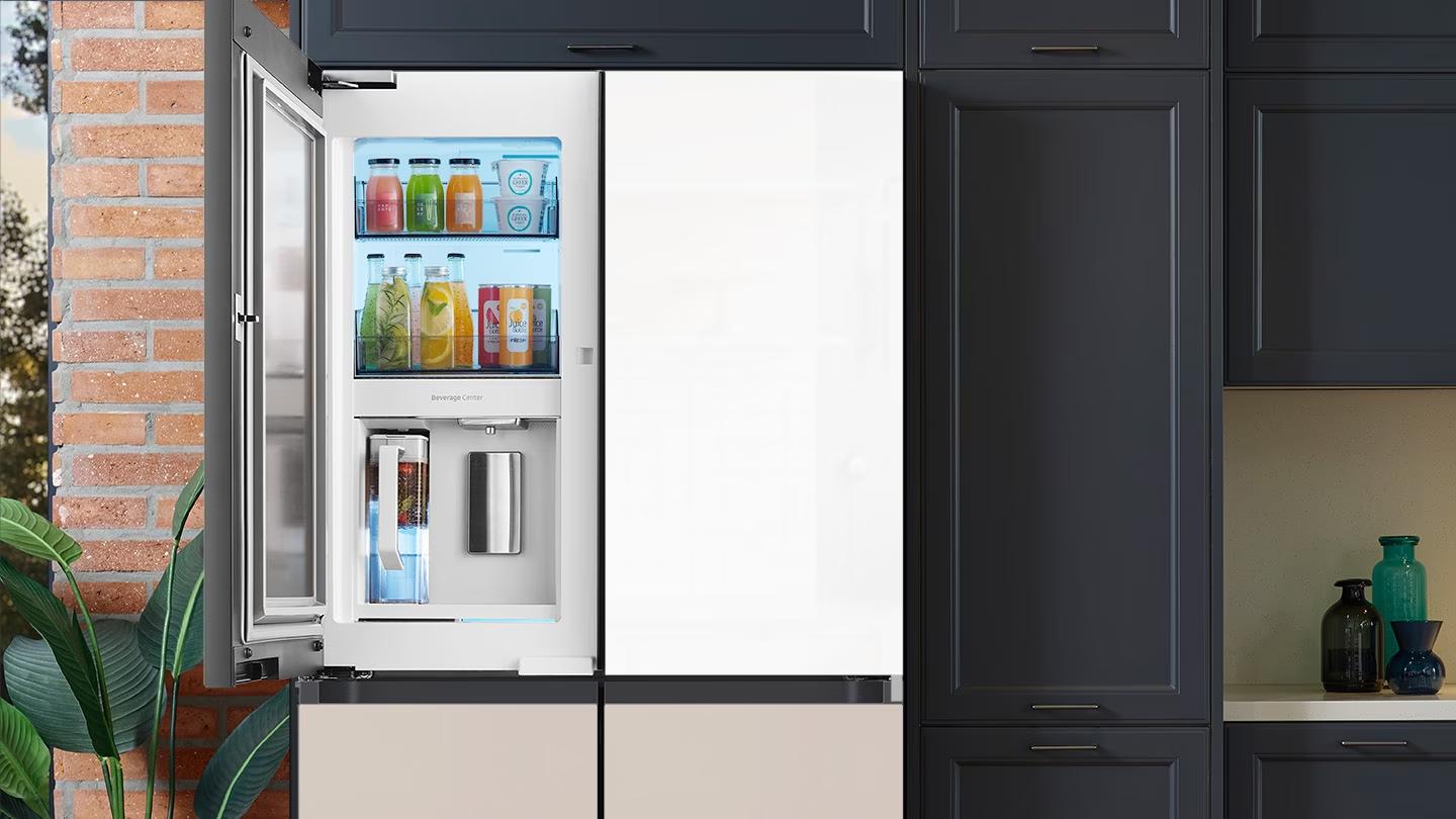 Khám phá tủ lạnh Samsung Bespoke 4 cửa với quầy minibar Beverage Center: Thiết kế thời thượng, tích hợp AI giúp người dùng tiết kiệm điện- Ảnh 3.