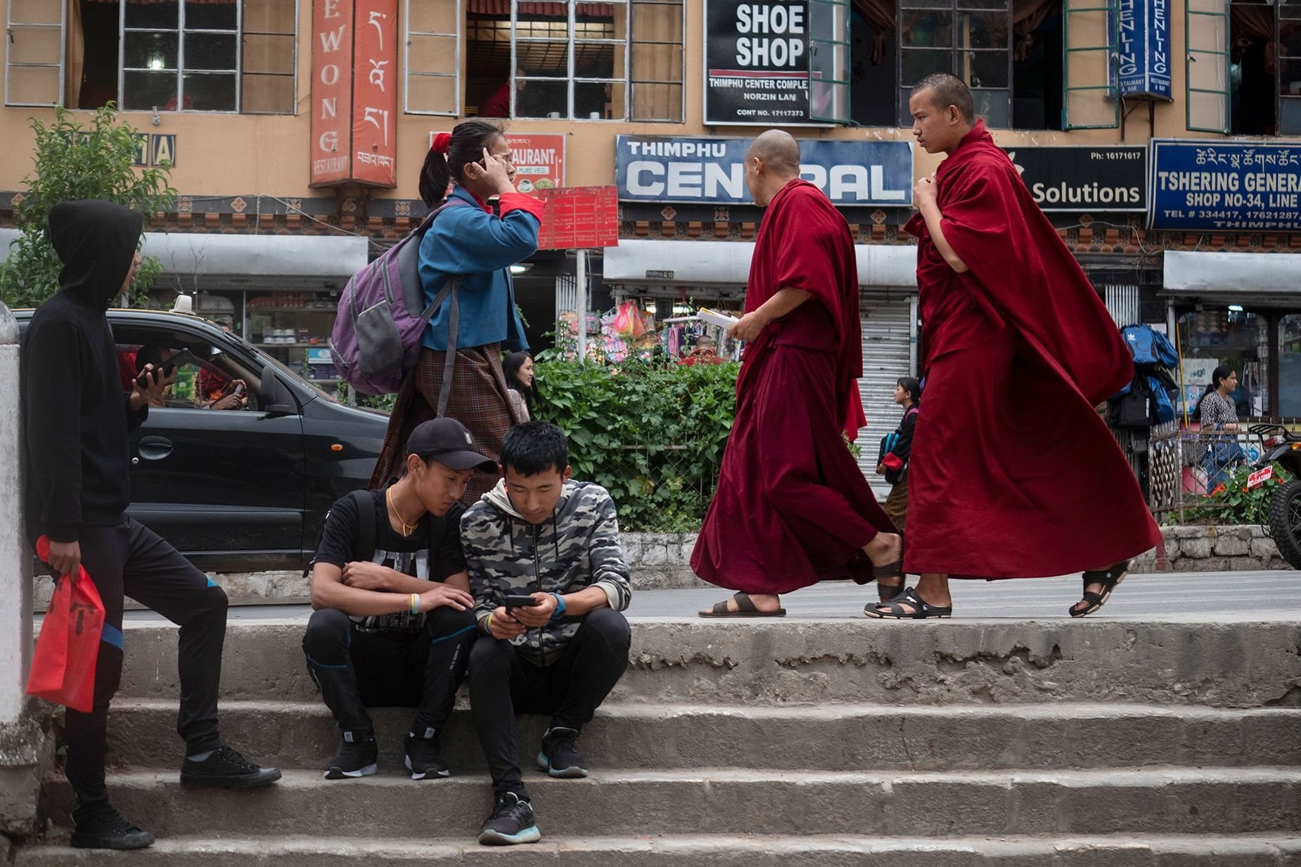 Từng là nước hạnh phúc nhất thế giới, giờ đây 1/8 dân số Bhutan sống trong cảnh nghèo đói, bị loại khỏi bảng xếp hạng hạnh phúc toàn cầu- Ảnh 1.