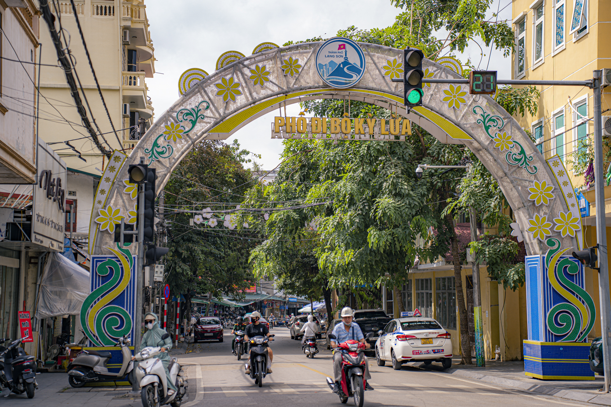 Diện mạo tỉnh có hơn 200 km đường biên giới đang xây dựng 2 cao tốc trị giá 25.000 tỷ, hứa hẹn phát triển bứt phá- Ảnh 11.