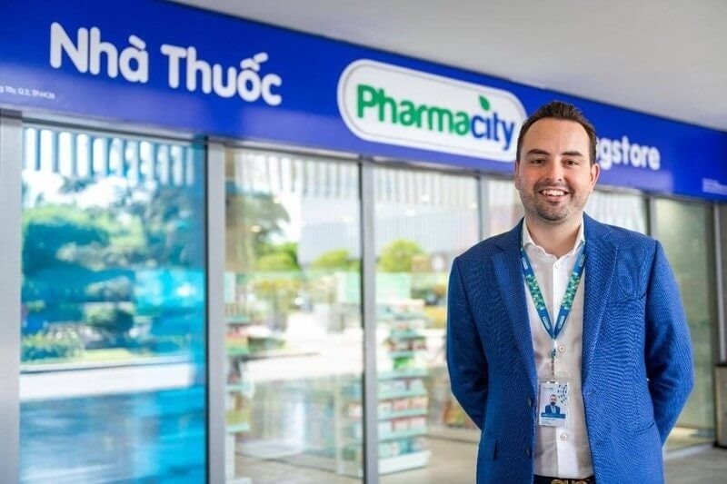 'Long tranh Phượng đấu': Founder Pharmacity mở nhà thuốc mới mang tên Phượng Hoàng, đặt đối diện Long Châu- Ảnh 3.