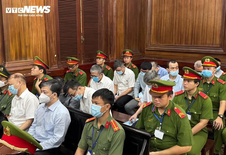 Bà chủ Xuyên Việt Oil thừa nhận dùng Quỹ bình ổn đầu tư bất động sản và hối lộ- Ảnh 2. Bà chủ Xuyên Việt Oil thừa nhận dùng Quỹ bình ổn đầu tư bất động sản và hối lộ- Ảnh 2.