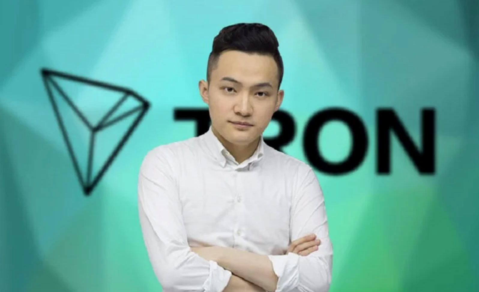 Chân dung tỷ phú tiền số vừa chi 6 triệu USD mua ‘quả chuối dán tường’, từng là học trò của Jack Ma- Ảnh 1. Chân dung tỷ phú tiền số vừa chi 6 triệu USD mua ‘quả chuối dán tường’, từng là học trò của Jack Ma- Ảnh 1.