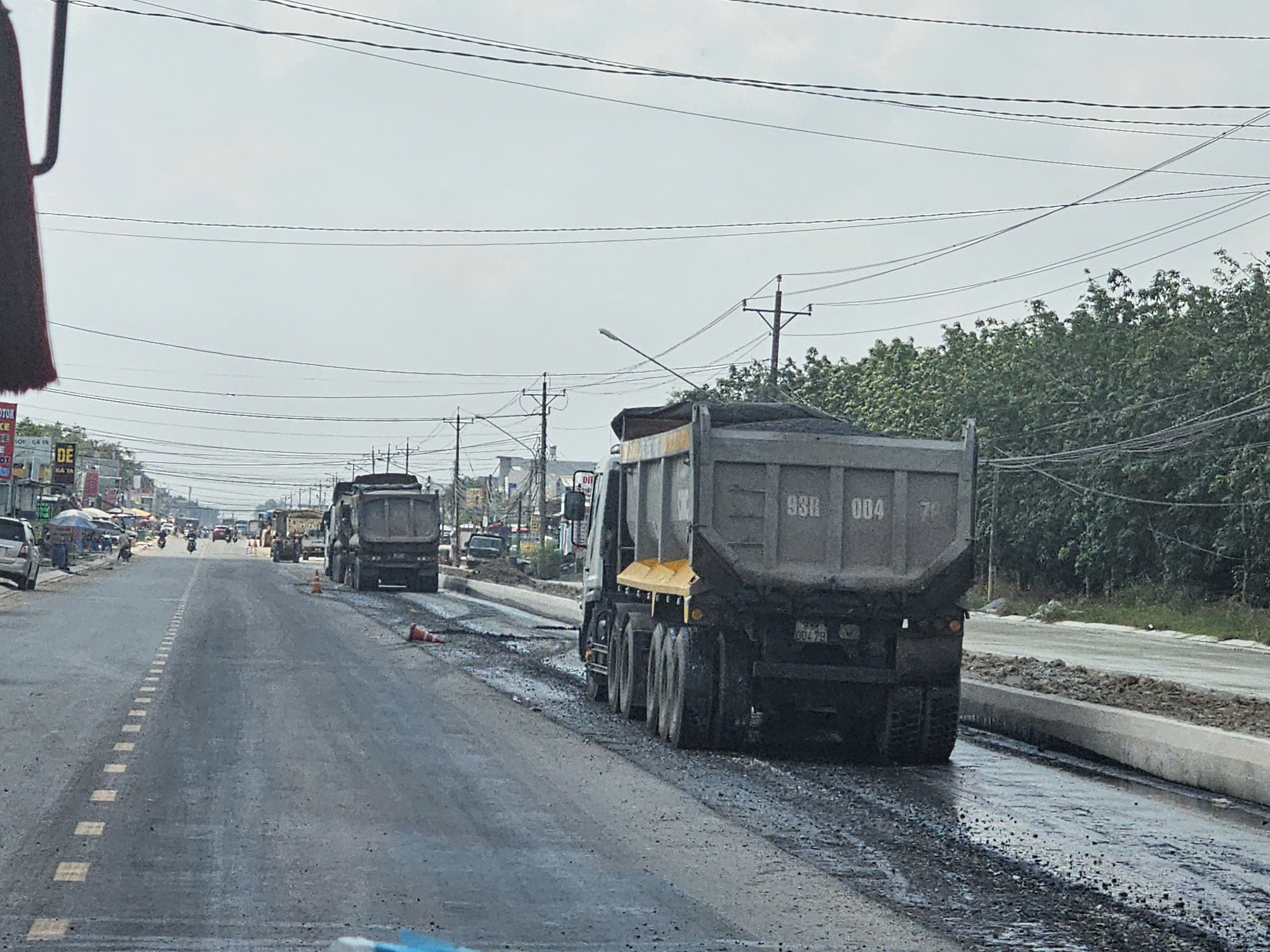 Ngổn ngang đường dẫn vào siêu dự án LEGO 1,3 tỉ USD ở Bình Dương- Ảnh 1.