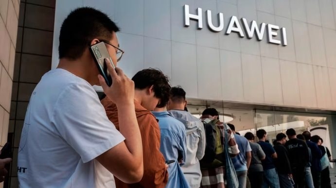 1 tỷ thiết bị đang dùng hệ điều hành ‘cây nhà lá vườn’ của Huawei: Kỳ tích kinh ngạc của ‘nhà vô địch quốc gia’ Trung Quốc, iOS và Android mất thế độc quyền- Ảnh 1.