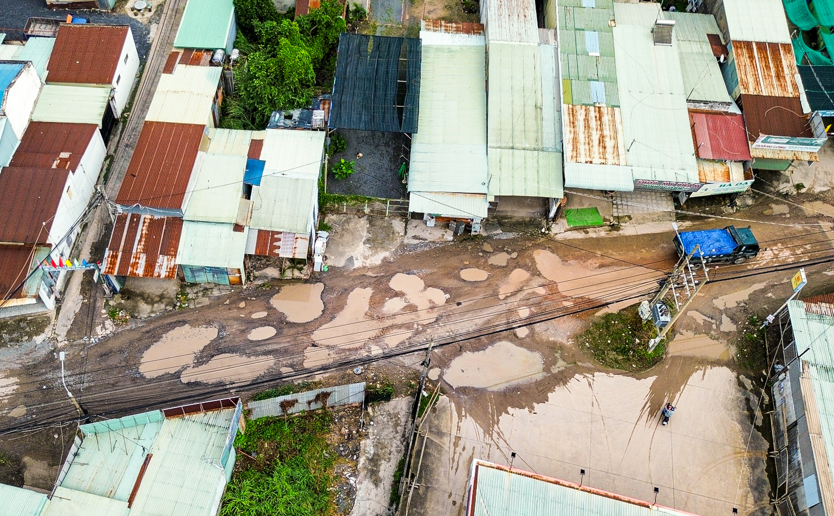 Khu nhà khổng lồ, vách kề vách, tường sát tường tại phường có dân số gần bằng quận 1- Ảnh 12.