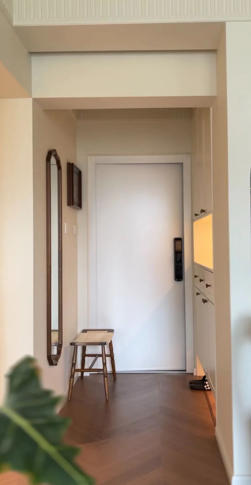 Căn hộ 66m2 của bà mẹ đơn thân gây sốt khiến cư dân mạng phải thốt lên: Ai nói 1 mình là không tốt?- Ảnh 1. Căn hộ 66m2 của bà mẹ đơn thân gây sốt khiến cư dân mạng phải thốt lên: Ai nói 1 mình là không tốt?- Ảnh 1.