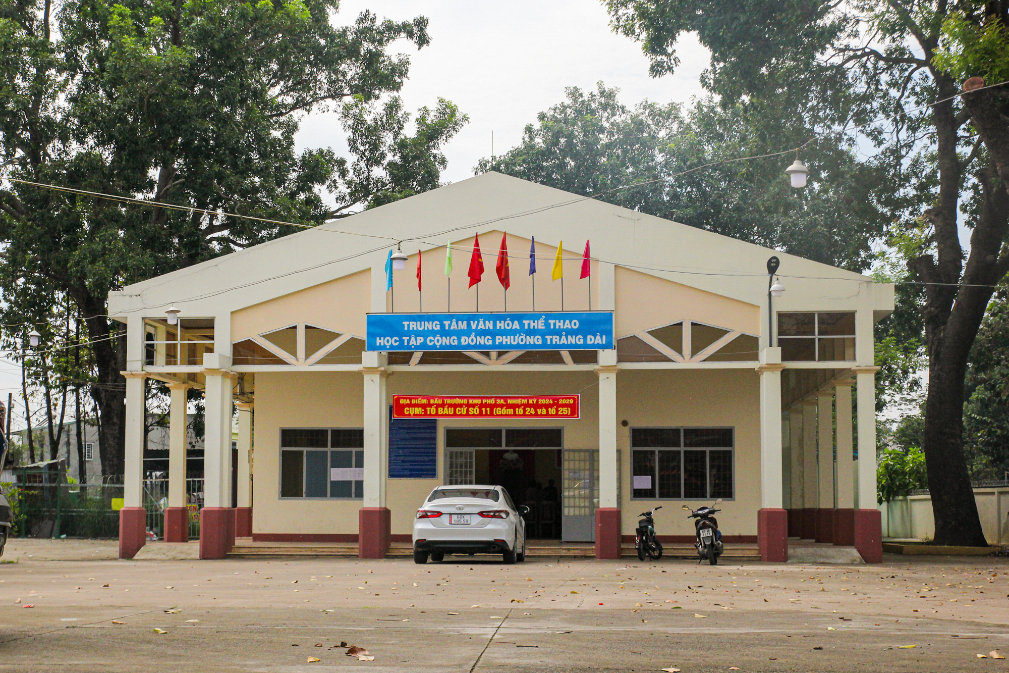 Khu nhà khổng lồ, vách kề vách, tường sát tường tại phường có dân số gần bằng quận 1- Ảnh 9.