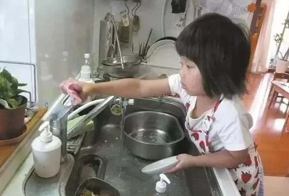 Bí quyết nuôi con thành thiên tài của những bà mẹ Do Thái: Người để con tự đóng học phí, người cho con tự quyết định thời gian ngủ- Ảnh 4. Bí quyết nuôi con thành thiên tài của những bà mẹ Do Thái: Người để con tự đóng học phí, người cho con tự quyết định thời gian ngủ- Ảnh 4.