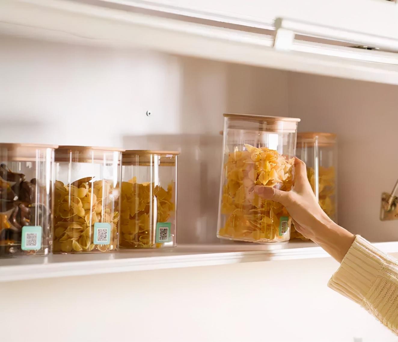 Một nữ blogger đã thu hút được hơn 500.000 người hâm mộ nhờ cách sắp xếp bếp cực thông minh- Ảnh 10. Một nữ blogger đã thu hút được hơn 500.000 người hâm mộ nhờ cách sắp xếp bếp cực thông minh- Ảnh 10.