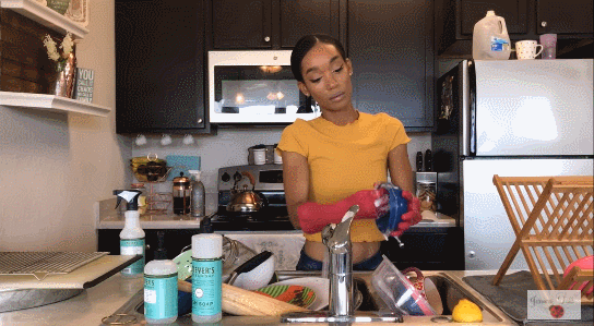 Một nữ blogger đã thu hút được hơn 500.000 người hâm mộ nhờ cách sắp xếp bếp cực thông minh- Ảnh 4. Một nữ blogger đã thu hút được hơn 500.000 người hâm mộ nhờ cách sắp xếp bếp cực thông minh- Ảnh 4.