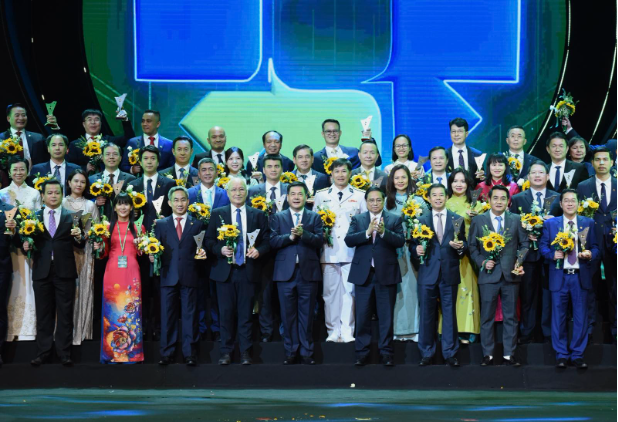 Vietnam Airlines tiếp tục được vinh danh là "Thương hiệu quốc gia"- Ảnh 1. Vietnam Airlines tiếp tục được vinh danh là "Thương hiệu quốc gia"- Ảnh 1.