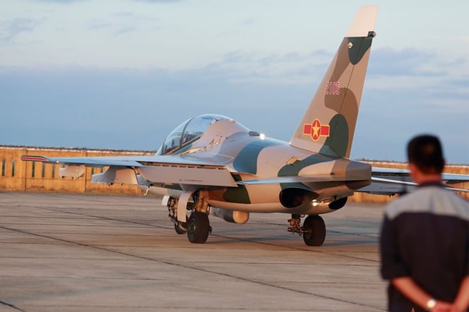 Máy bay quân sự rơi ở Bình Định, 2 phi công mất tích- Ảnh 1.