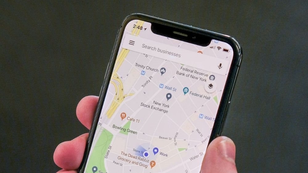 Google Maps chỉ đường sai khiến cả người và xe rơi xuống sông: Có kiện với "bắt đền" Google được không?- Ảnh 1. Google Maps chỉ đường sai khiến cả người và xe rơi xuống sông: Có kiện với "bắt đền" Google được không?- Ảnh 1.