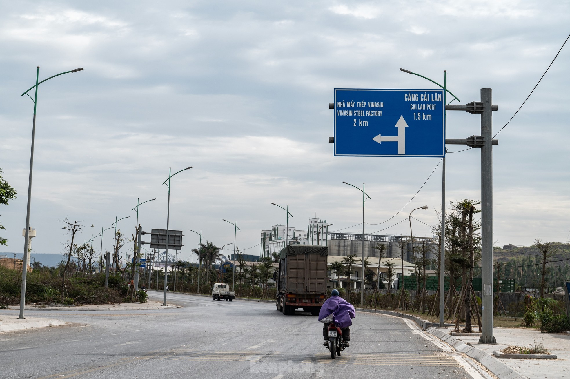 Hoang tàn nhà máy hơn 3.000 tỷ từng là 'con đẻ' của Vinashin- Ảnh 1. Hoang tàn nhà máy hơn 3.000 tỷ từng là 'con đẻ' của Vinashin- Ảnh 1.