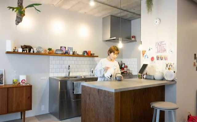 Căn hộ 57m2 của nhà thiết kế thời trang 46 tuổi: Tối giản, tiện ích vừa đủ cho cuộc sống độc thân hoàn hảo- Ảnh 11. Căn hộ 57m2 của nhà thiết kế thời trang 46 tuổi: Tối giản, tiện ích vừa đủ cho cuộc sống độc thân hoàn hảo- Ảnh 11.