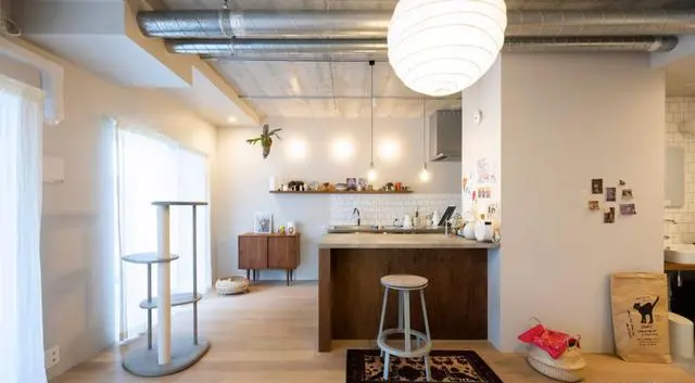 Căn hộ 57m2 của nhà thiết kế thời trang 46 tuổi: Tối giản, tiện ích vừa đủ cho cuộc sống độc thân hoàn hảo- Ảnh 8. Căn hộ 57m2 của nhà thiết kế thời trang 46 tuổi: Tối giản, tiện ích vừa đủ cho cuộc sống độc thân hoàn hảo- Ảnh 8.