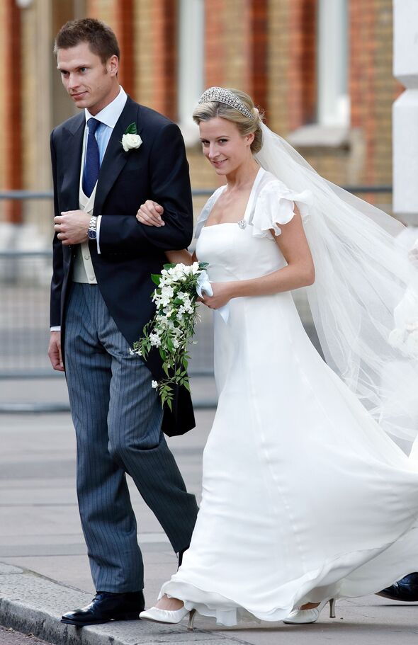 Nhân vật bí ẩn trong sự kiện hoàng gia khiến fan xôn xao, dung mạo nổi bật dù ngồi ngay sau nhà William - Kate- Ảnh 3. Nhân vật bí ẩn trong sự kiện hoàng gia khiến fan xôn xao, dung mạo nổi bật dù ngồi ngay sau nhà William - Kate- Ảnh 3.