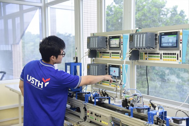 Giật mình, 70% sinh viên công nghệ thông tin thiếu kĩ năng thực hành- Ảnh 1.