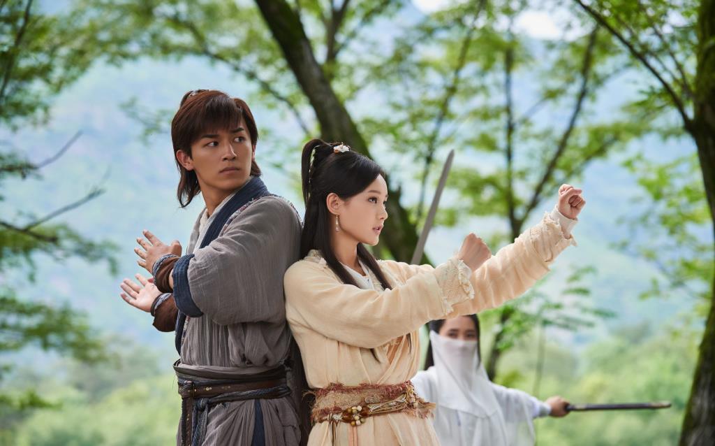 Đại chiến kinh điển: Quách Tĩnh và Tiêu Phong, ai sẽ là người chiến thắng cuối cùng?- Ảnh 1. Đại chiến kinh điển: Quách Tĩnh và Tiêu Phong, ai sẽ là người chiến thắng cuối cùng?- Ảnh 1.