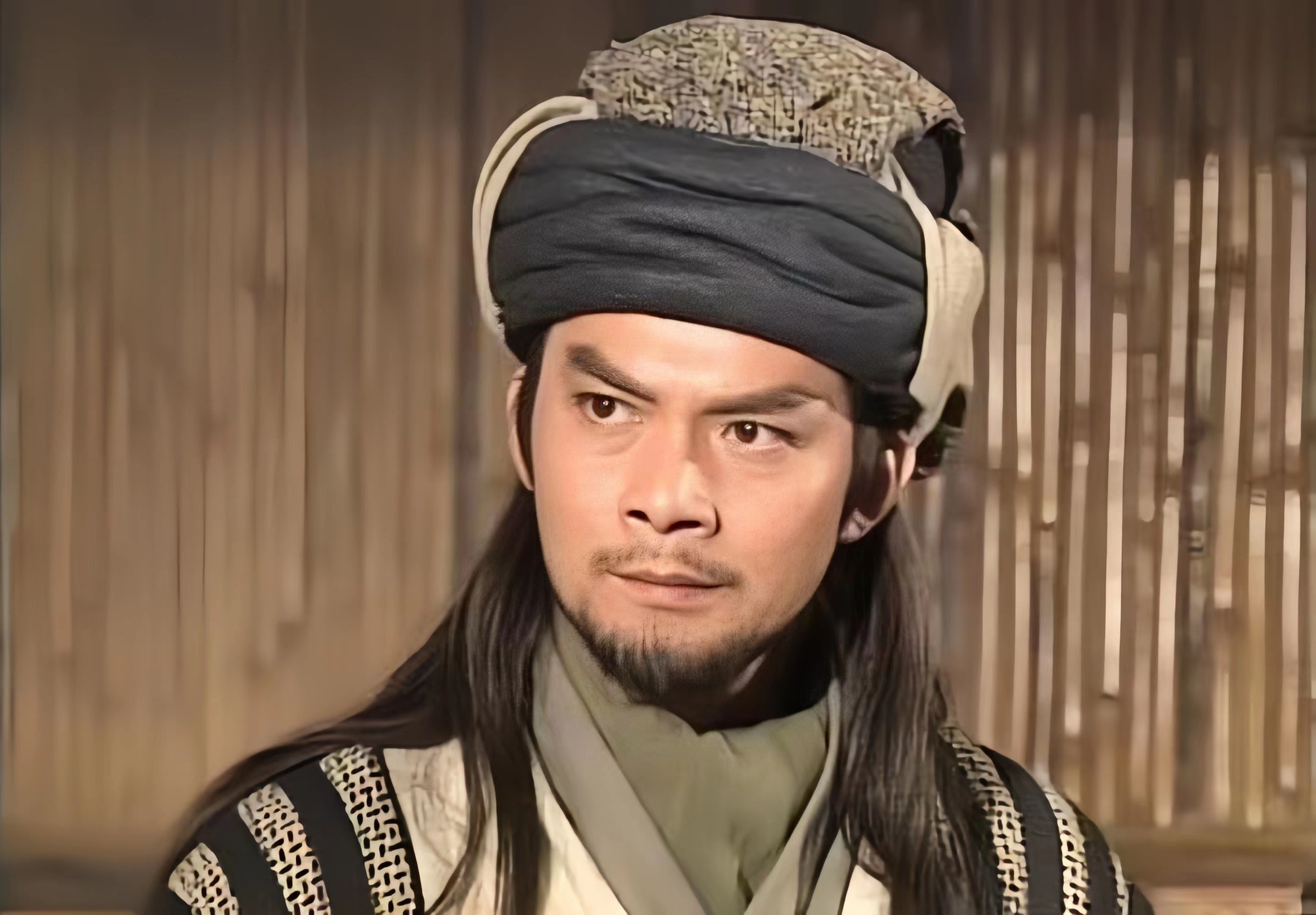 Đại chiến kinh điển: Quách Tĩnh và Tiêu Phong, ai sẽ là người chiến thắng cuối cùng?- Ảnh 6. Đại chiến kinh điển: Quách Tĩnh và Tiêu Phong, ai sẽ là người chiến thắng cuối cùng?- Ảnh 6.