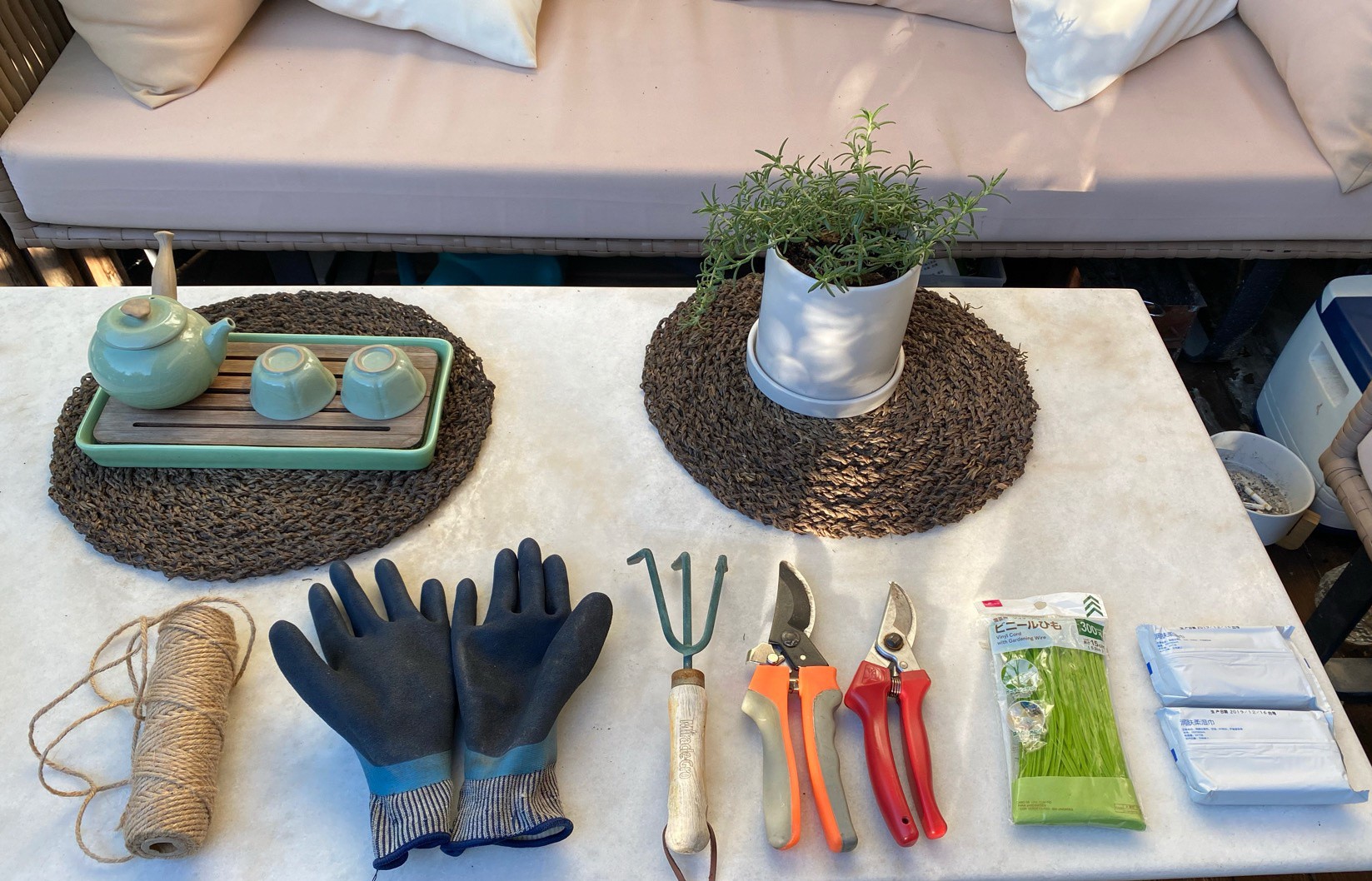 Người phụ nữ trung niên Người phụ nữ trung niên