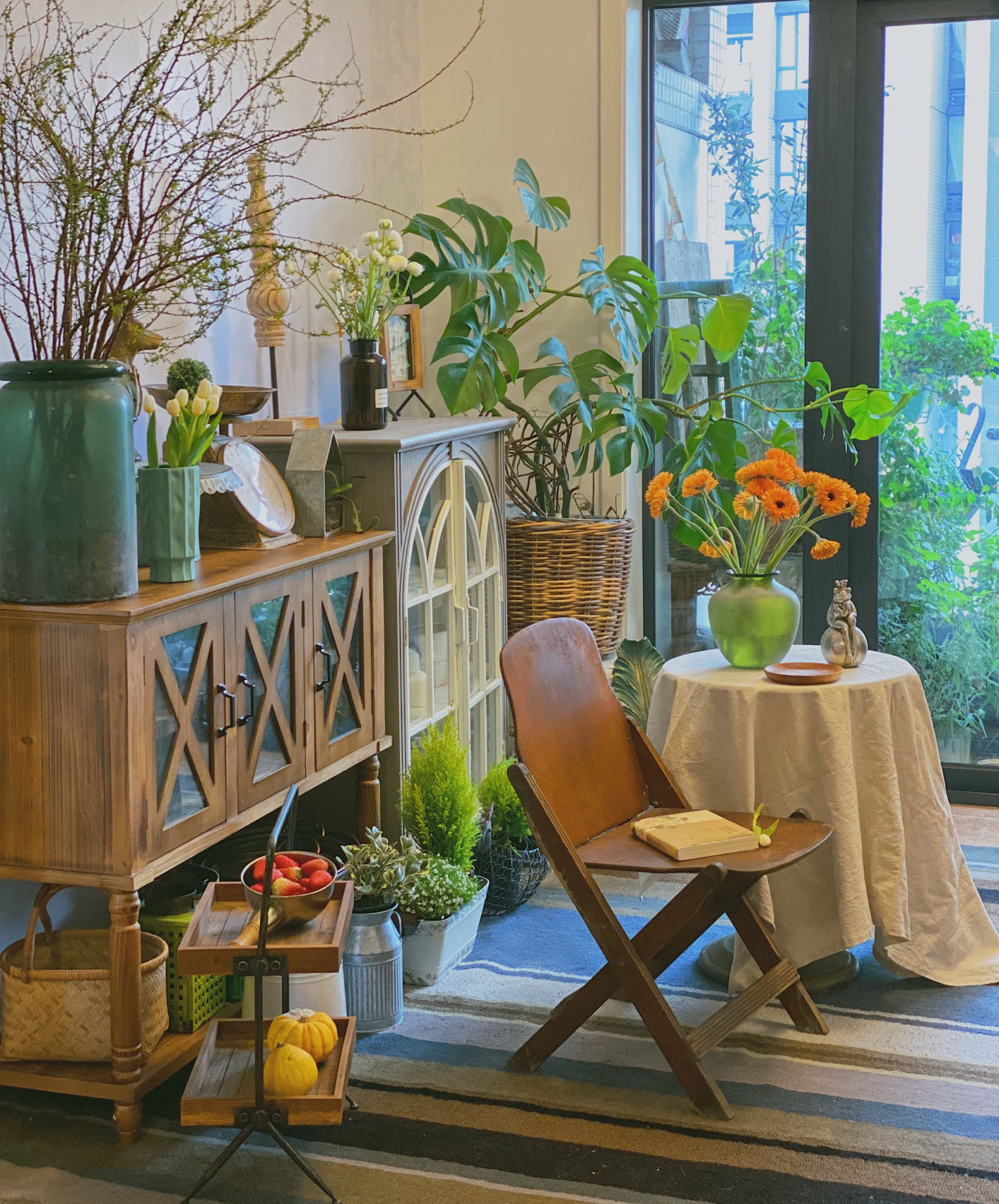 Người phụ nữ trung niên Người phụ nữ trung niên