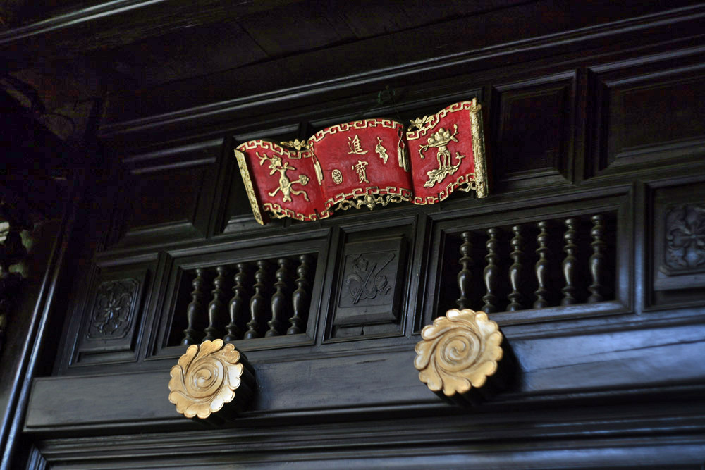 Một công trình ở Việt Nam tuổi đời gần 300 năm được ví như “bảo tàng sống”: Xây dựng không dùng đến đinh, chạm tay nơi nào cũng là cổ vật- Ảnh 2.